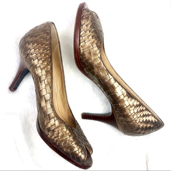 Cole Haan X Nike Air Bronze Basket Weave Metallic Pumps - Picture 6 of 12